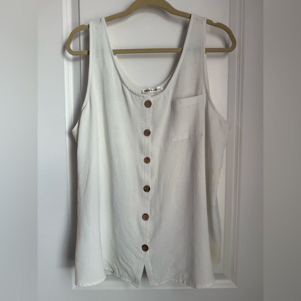Elegant White Button-Front Women's Tank Top